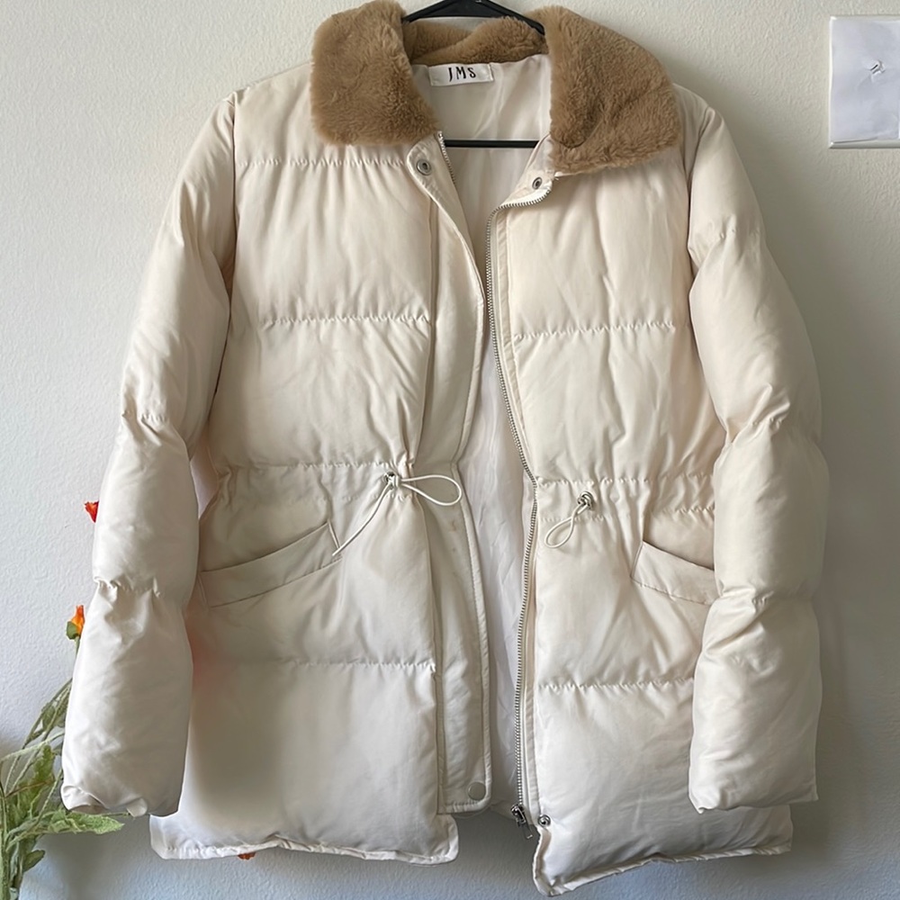Puffy cream padded-jacket